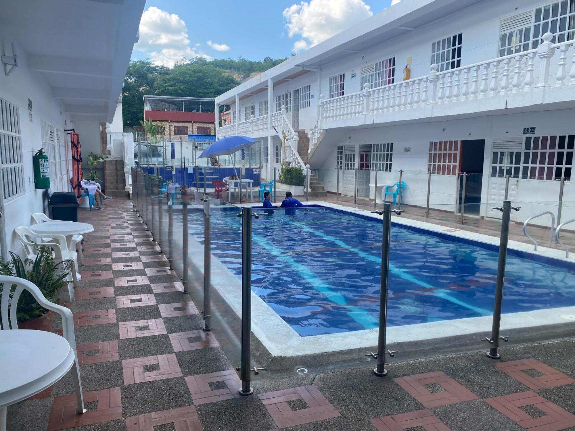Hotel San Jorge เมลการ์ ภายนอก รูปภาพ