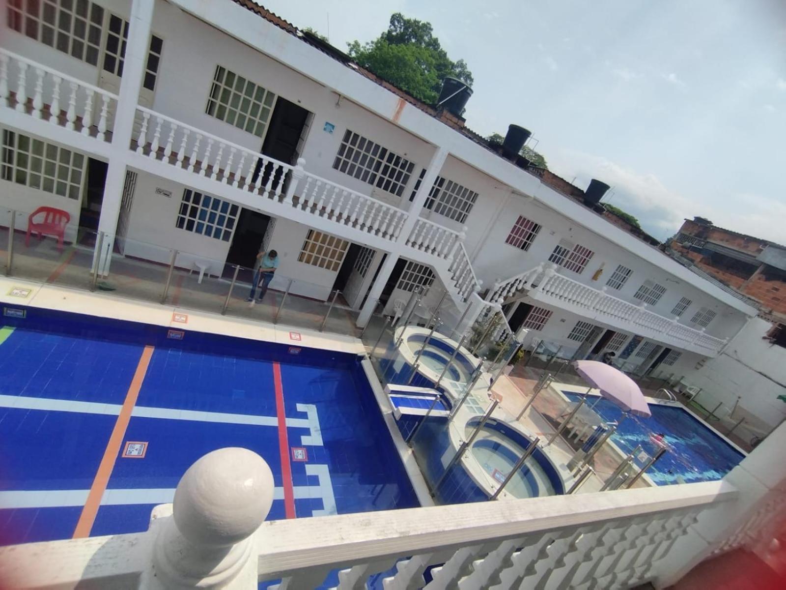 Hotel San Jorge เมลการ์ ภายนอก รูปภาพ